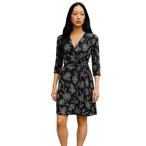 BANANA REPUBLIC Black & White Floral Wrap Dress Wrinkle Resistant Goth NWOT - Picture 12 of 15
